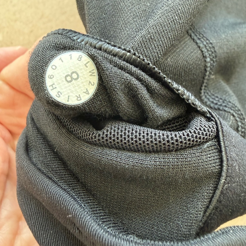 Lululemon — NWOT Black Strappy Sports Bra - Size 8 - Picture 5 of 6